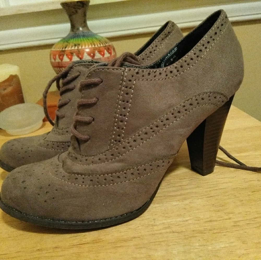 Fioni shoes new w/out box - Picture 2 of 3